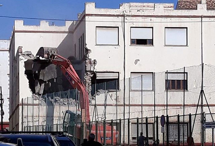 Garajes para los vecinos y una plaza en el lugar del edificio del colegio Fenoy