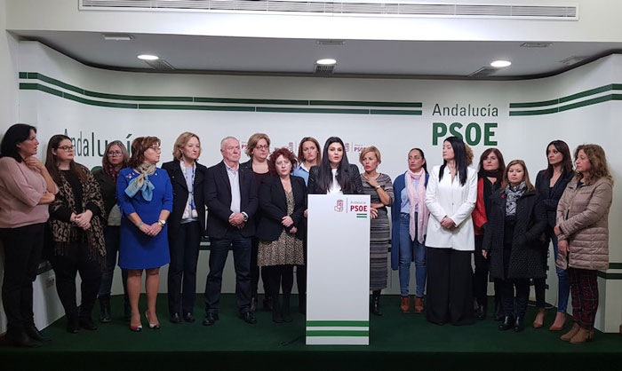 El PSOE critica un posible pacto con VOX, pero olvida que en Albox entregó la alcaldía al ex Presidente de Alianza Popular