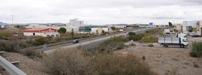 Los Planes Provinciales mejorarán la accesibilidad e iluminación en el polígono industrial de Albox 
